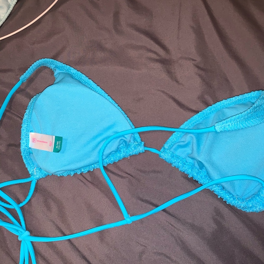 Bathing suite top - Picture 3 of 4